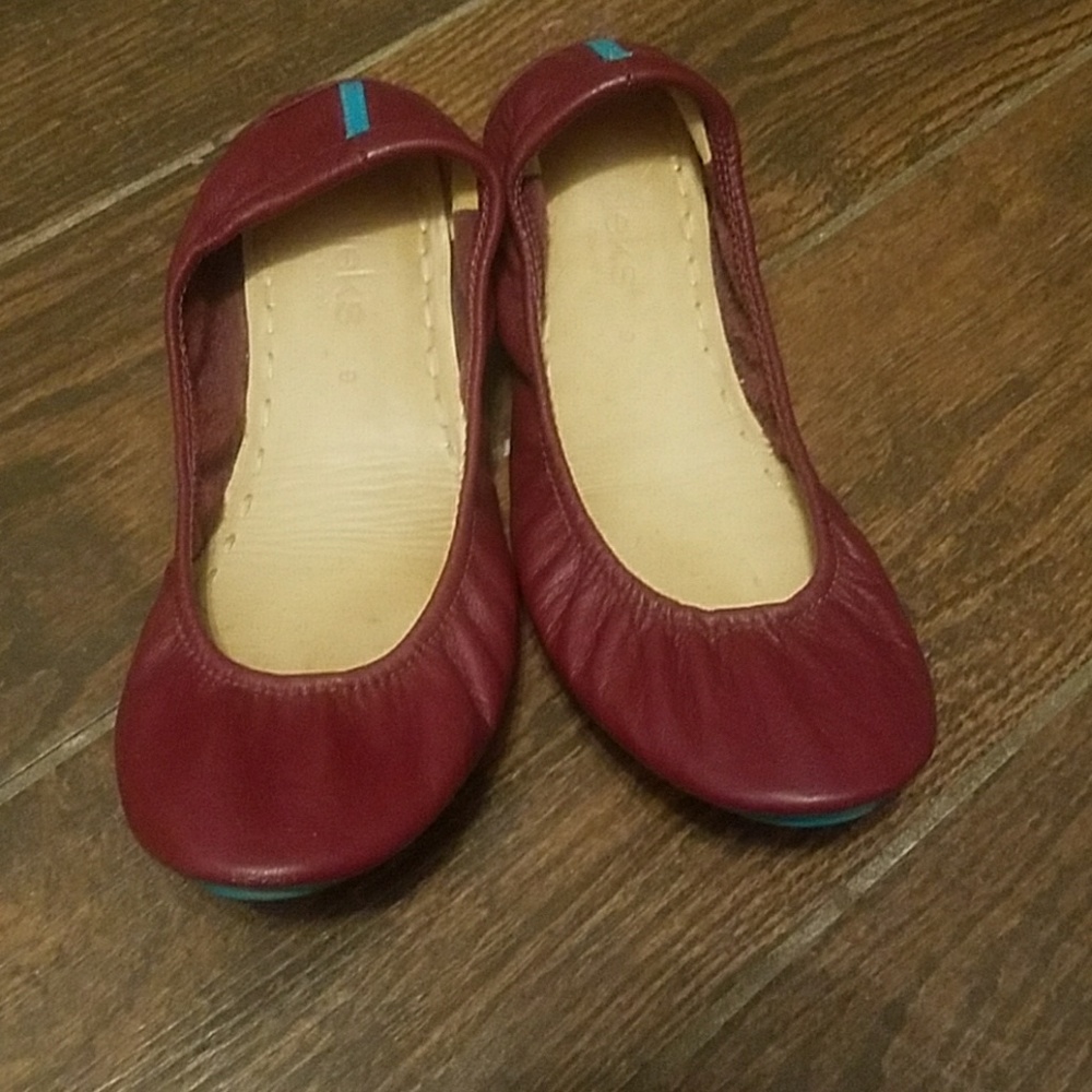 Burgundy Tieks size 9